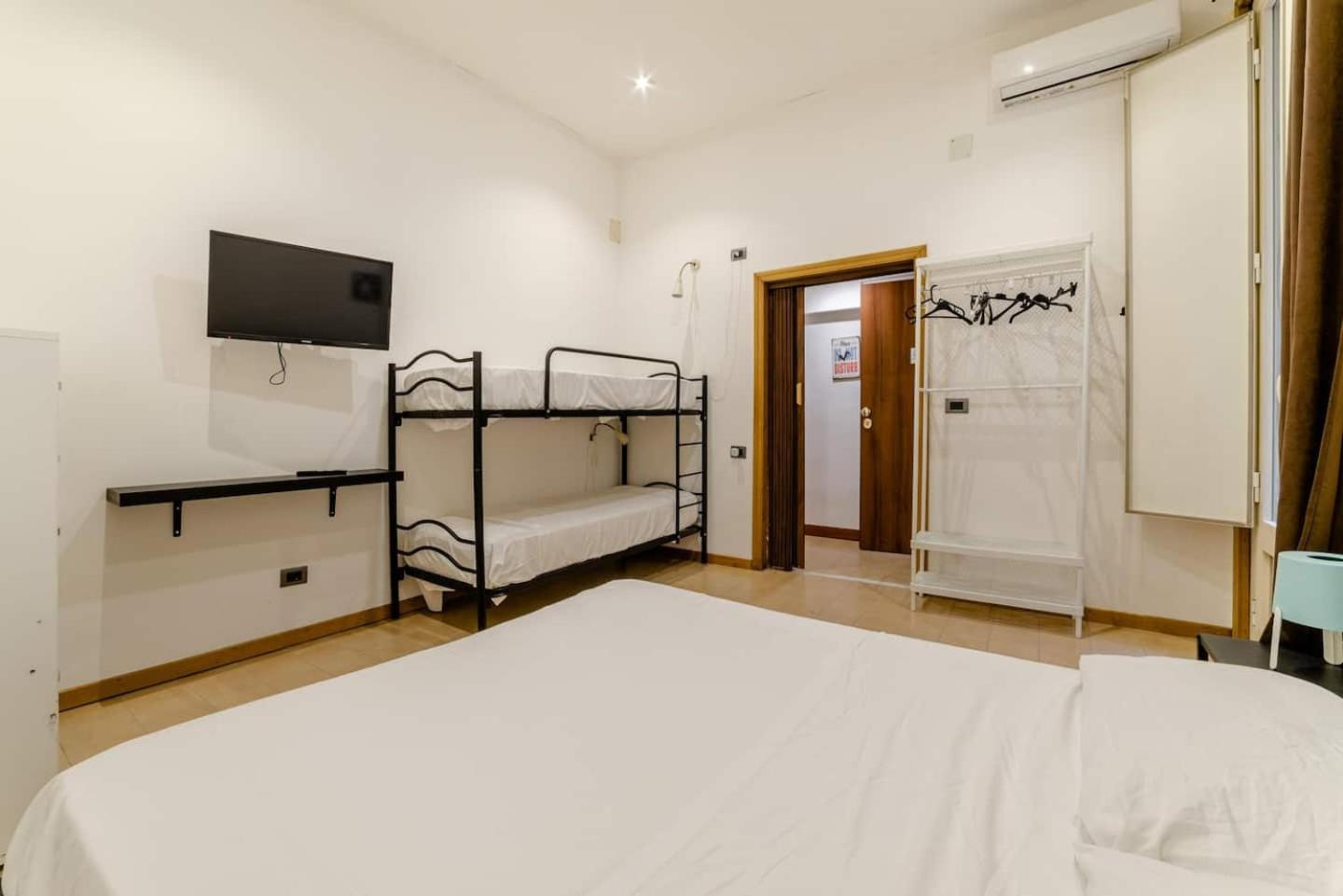Inside Chiaia Rooms 나폴리 외부 사진